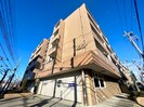 ファミリアル門戸の外観