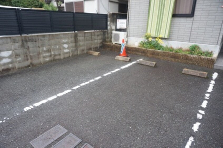 駐車場 モデラート八丁畷