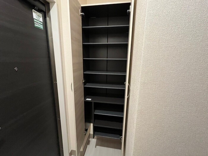 靴箱 GRAMM桂北滝川C棟