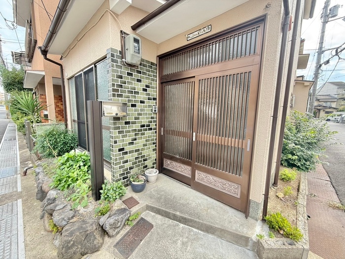 エントランス部分 宇治市小倉町神楽田貸家