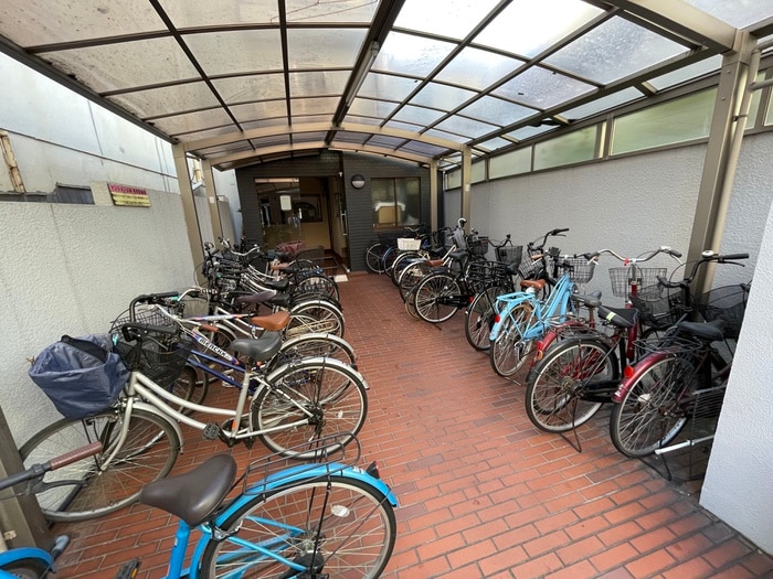 駐輪場 マンション山坂
