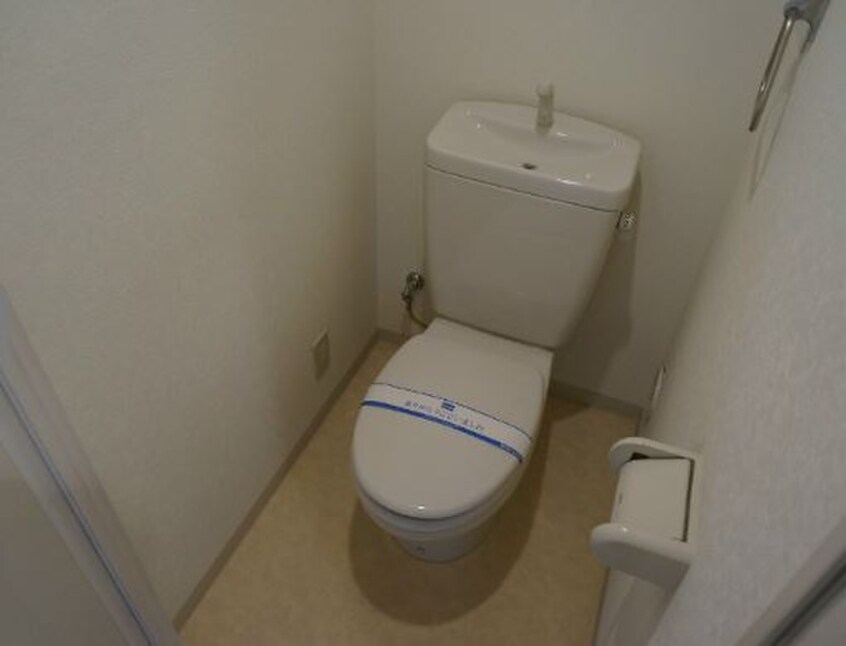 トイレ ヴイレイア１０１