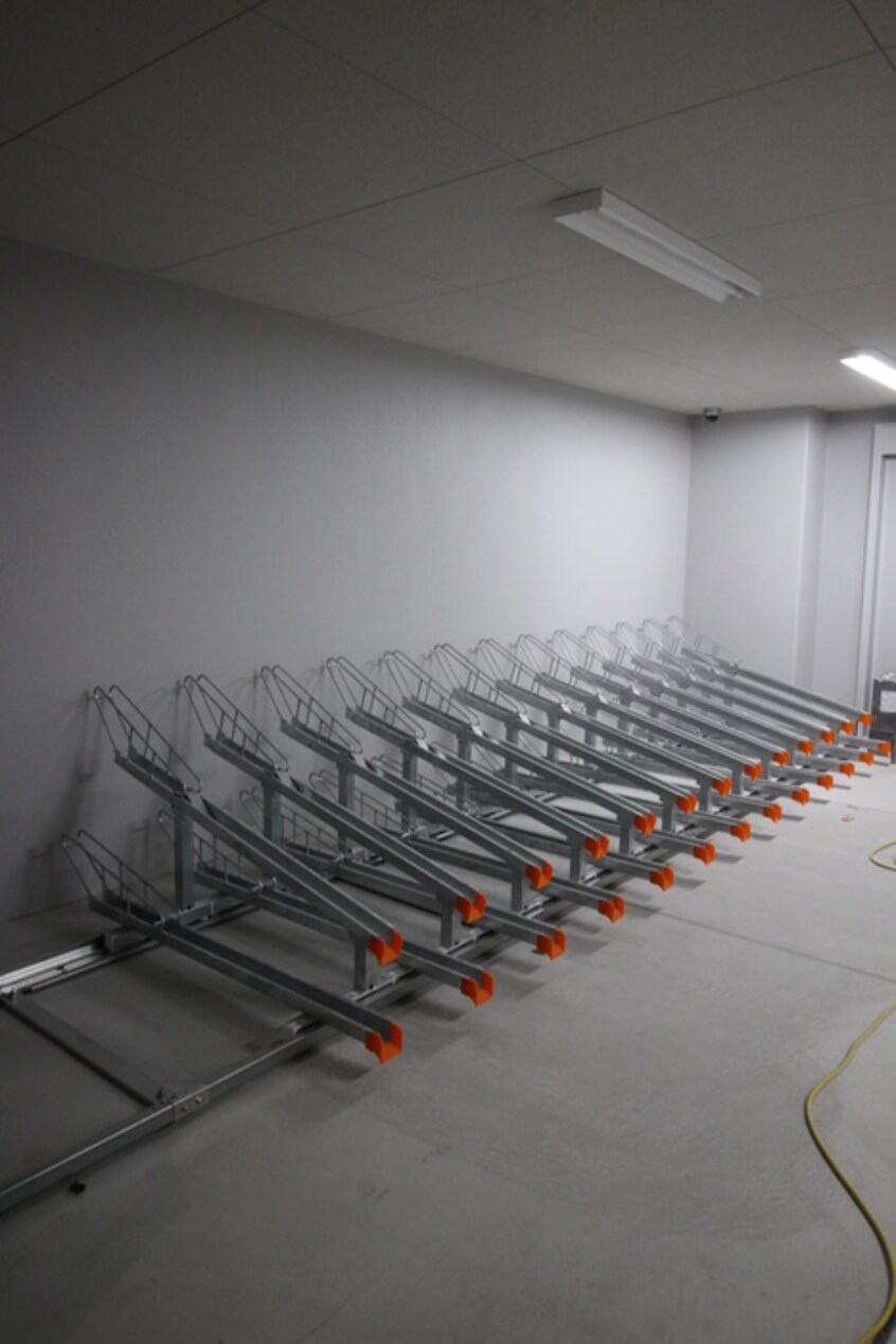 駐輪場 ﾌｫｰﾘｱﾗｲｽﾞ南堀江ｳﾞｨｰﾀ(903)