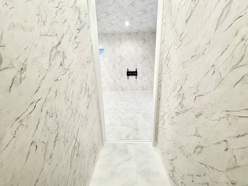 廊下 Jinパレス井高野