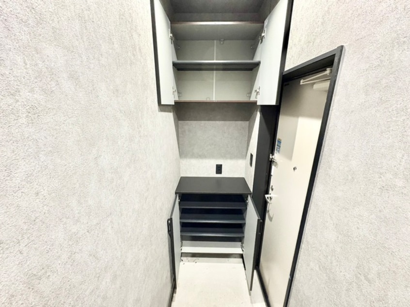 靴箱 Jinパレス井高野