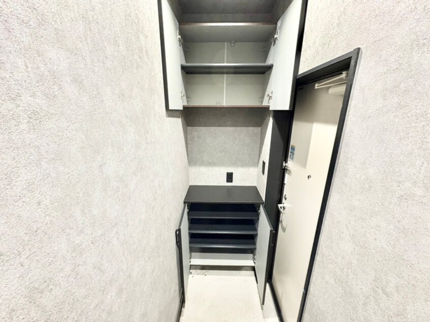 靴箱 Jinパレス井高野