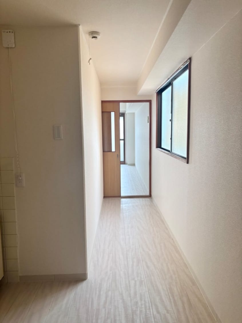 廊下 プルシャン西淡路