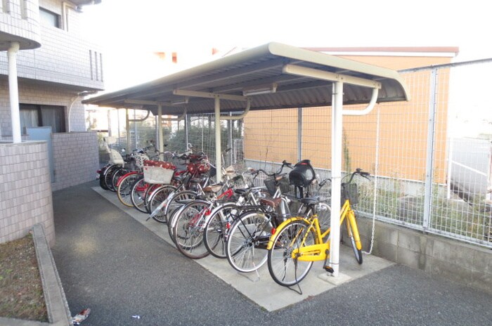 駐輪場 アークヒルズ和弘