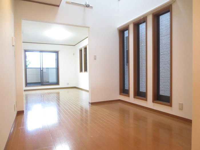 居室 戸崎町貸家