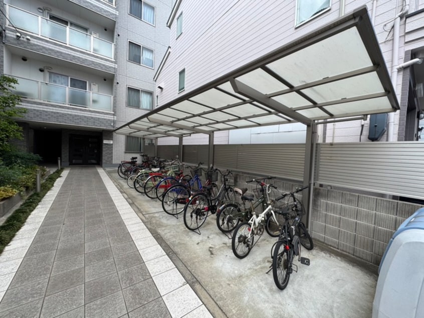 駐輪場 コンフォール千林