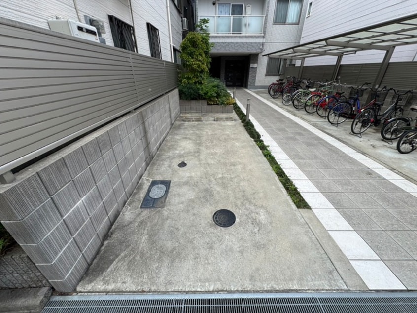 駐車場 コンフォール千林