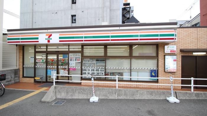 セブンイレブン(コンビニ)まで61m レジデンス夕凪