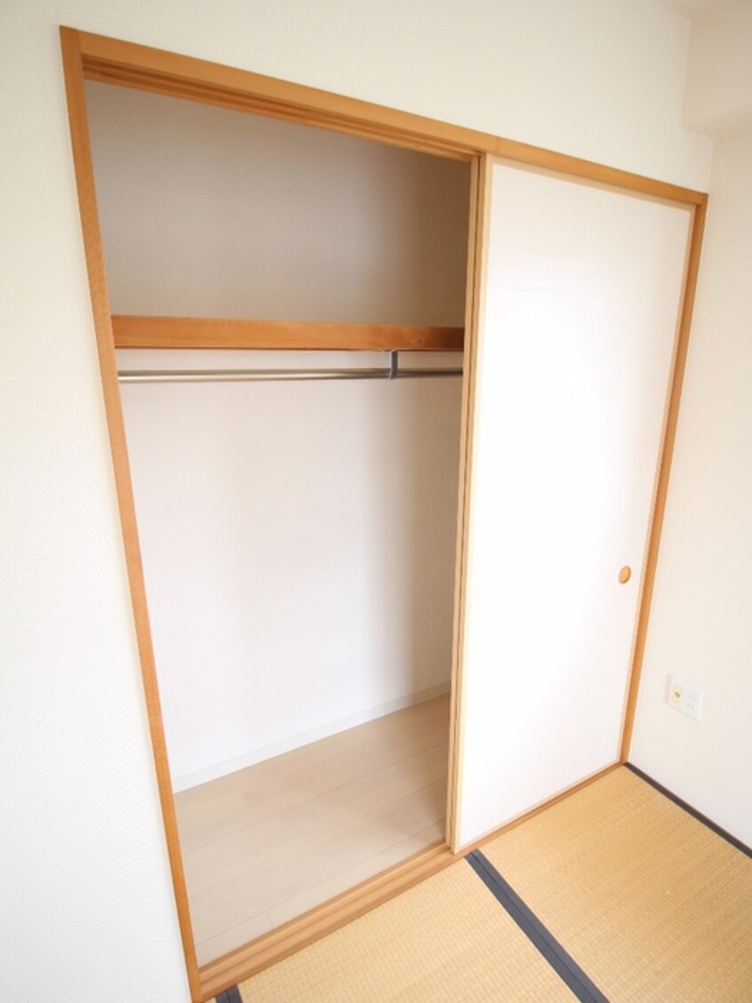 収納 ロハス江坂