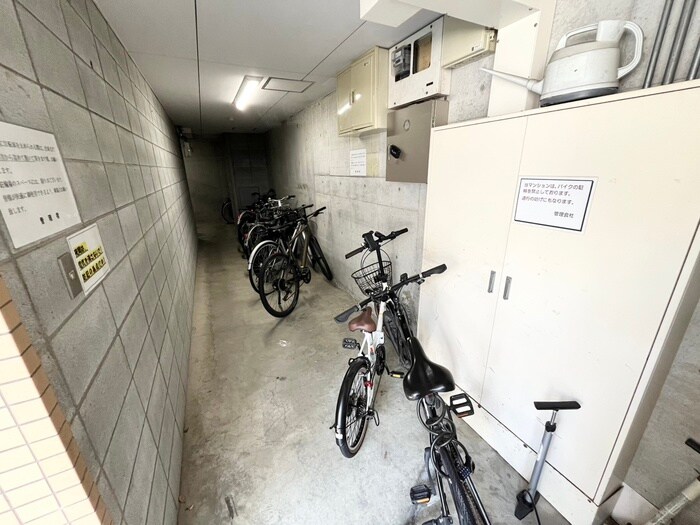 駐輪場 ウィニング・パラ江坂