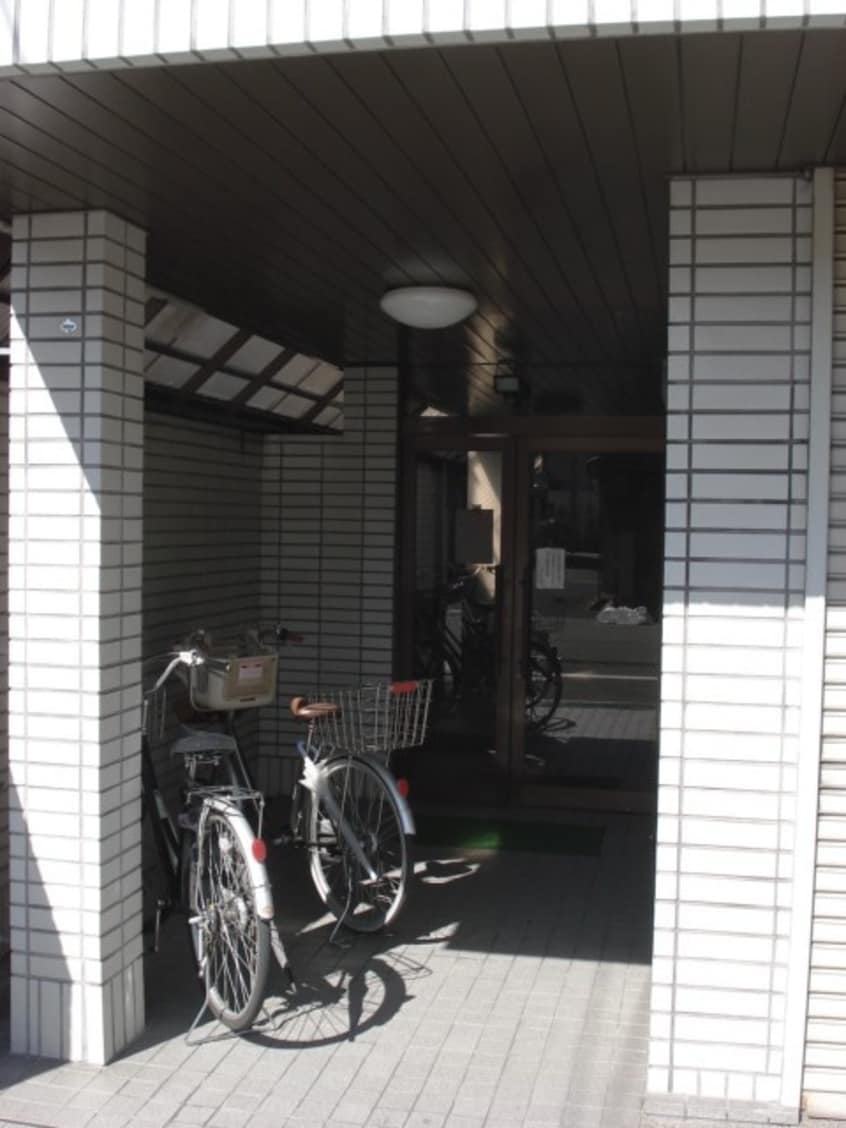 エントランス部分 ﾗﾌｫｰﾚ諏訪Ⅱ