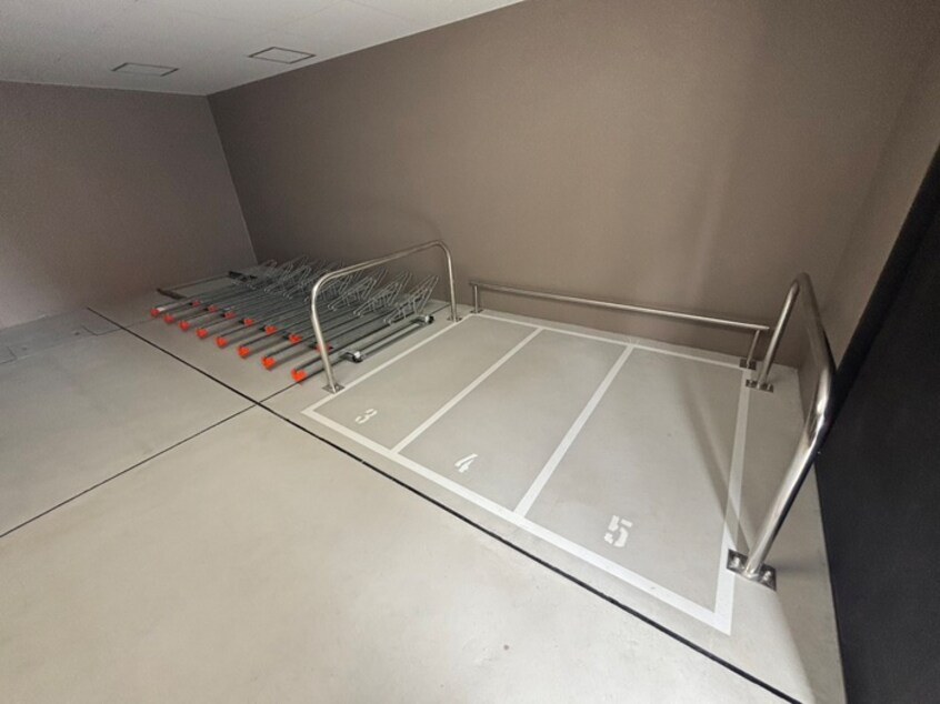 駐輪場 リーガル神戸三宮Ⅱ