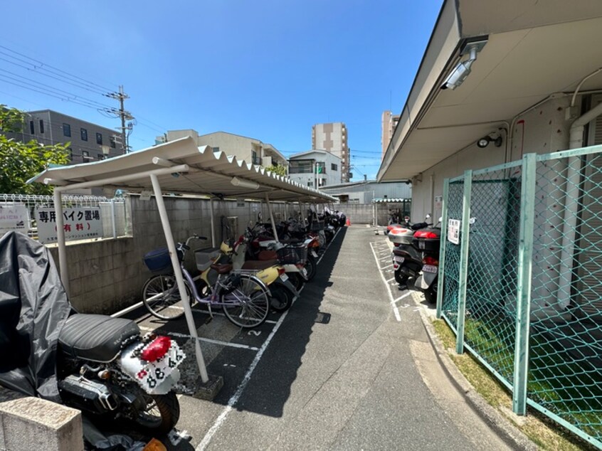 バイク置き場 久宝寺グリーンマンション(508)