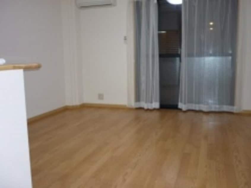 居室 サンモ－ル和坂