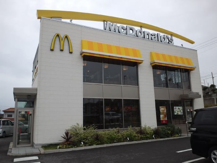 マクドナルド(ファストフード)まで1000m サンモ－ル和坂