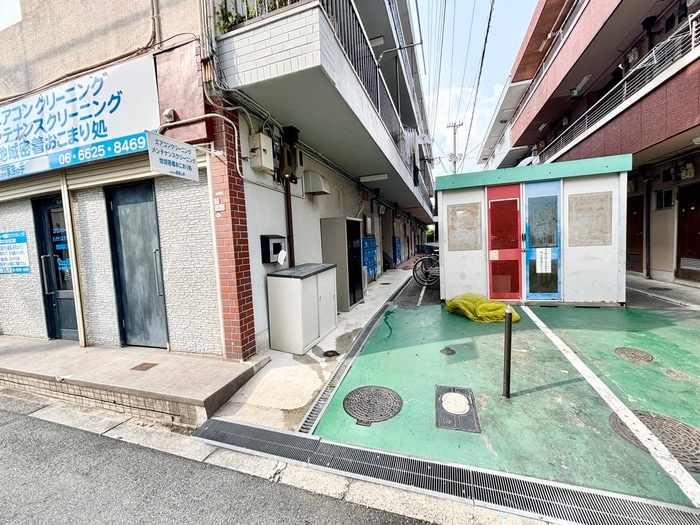エントランス部分 万代マンション