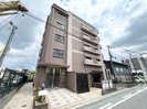 ワ－ルド・シズ・弐番館の外観