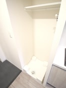 洗濯機置場 ﾌﾟﾚｻﾝｽOSAKA西中島ﾘｴｿﾞﾝ(908)