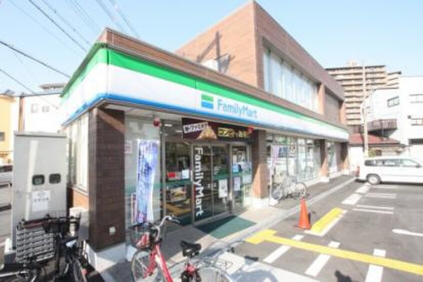 ファミリーマート新喜多東店(コンビニ)まで400m Ｍプラザ城東５番館