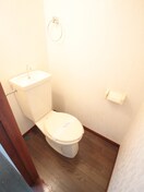 トイレ モナクヴィラウエバ