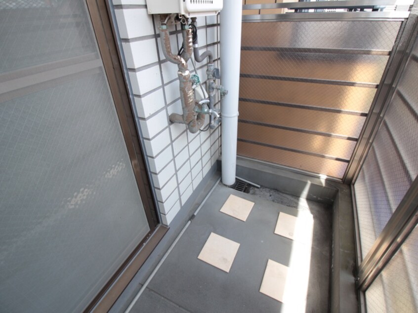 洗濯機置場 モナクヴィラウエバ