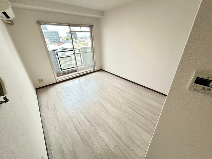 居室 アムズＶ桑津