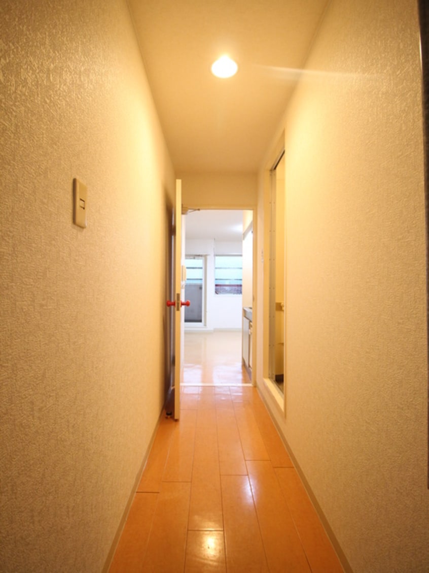 廊下 ハイネス石川