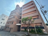 アンソレイエ逆瀬川