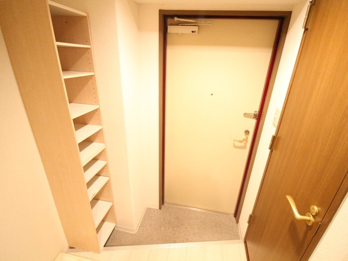 玄関 ユーサンハイライズ