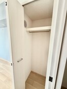 収納 アロ・ラウレア　Ｋ