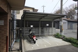 バイク置き場