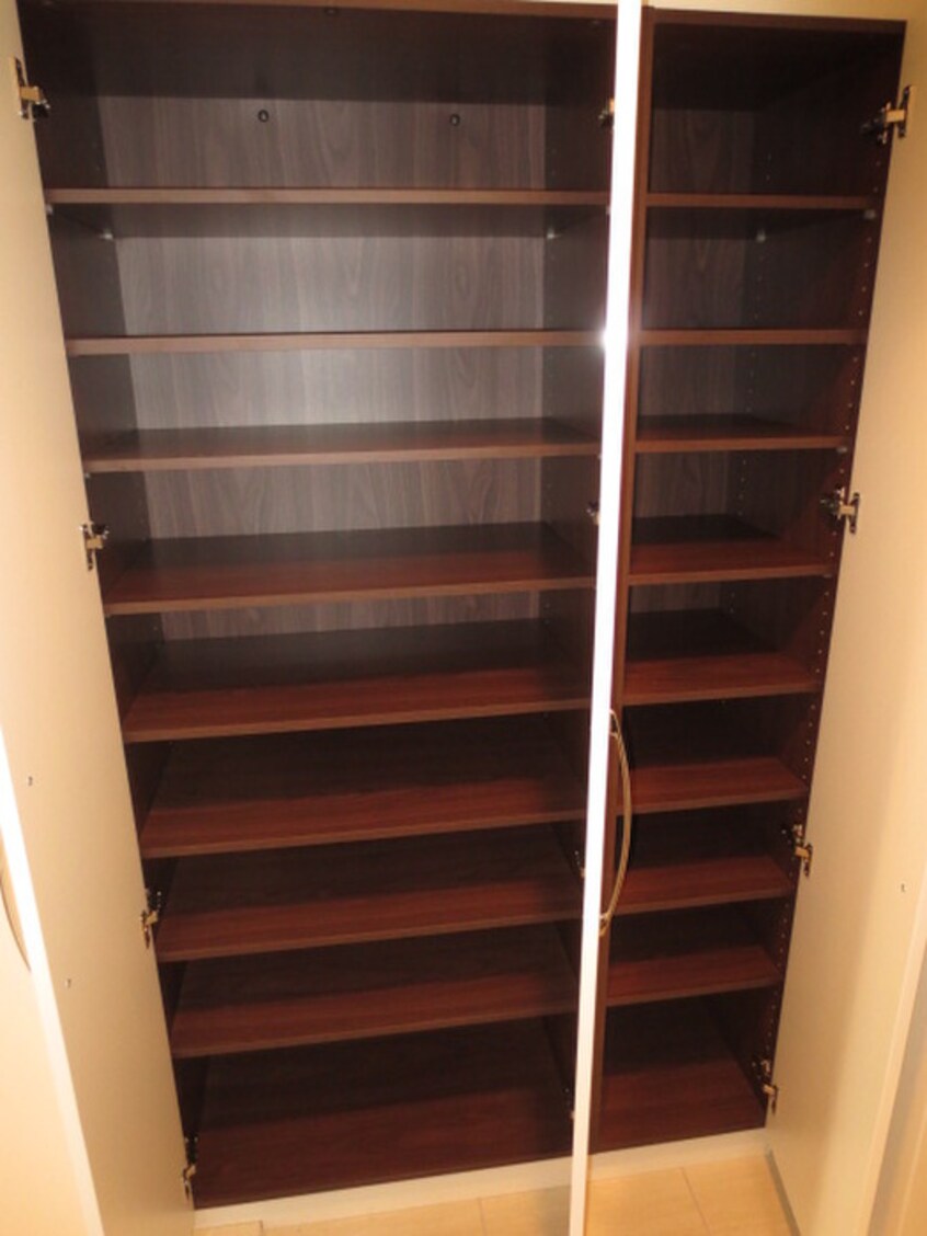 靴箱 リンクハウス京町堀