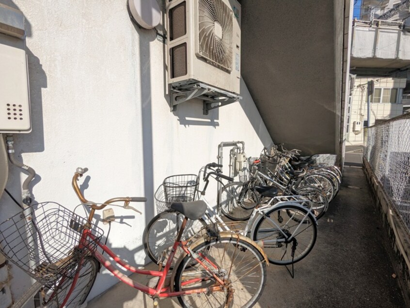 駐輪場 ＡＲビル