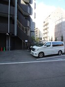 駐車場 ﾌﾟﾚｻﾝｽ野田阪神駅前ｻﾞ･ﾌﾟﾚﾐｱﾑ305