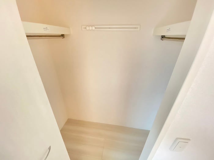 収納 グランスタ花山