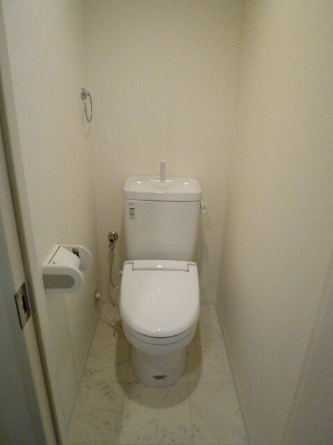 トイレ ＦＯＲ　ＳＥＡＳＯＮ　京田辺