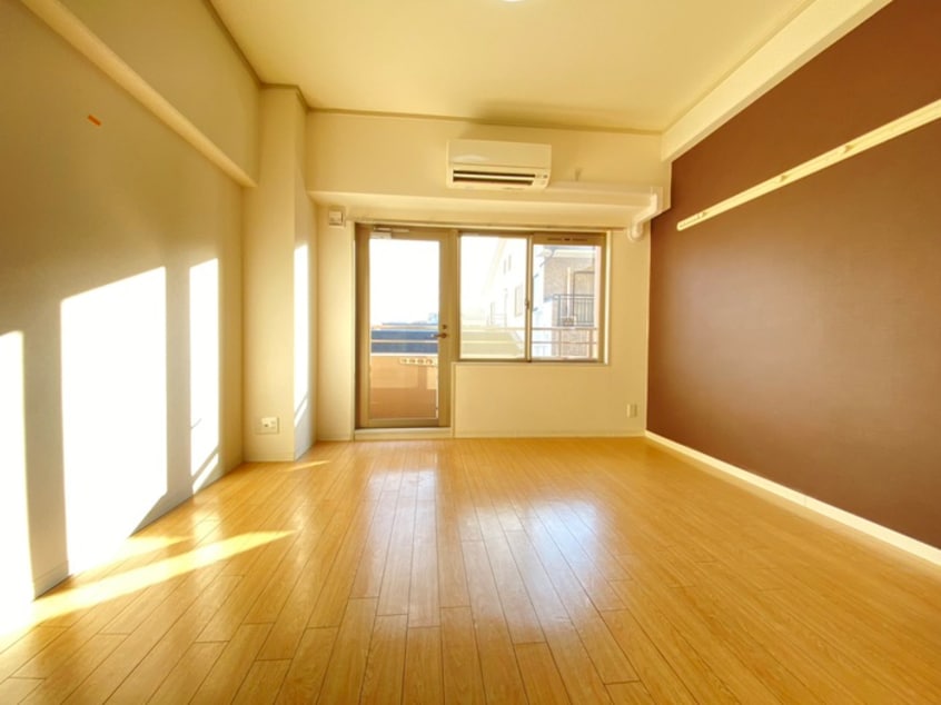 居室 エルセレ－ノ西京極