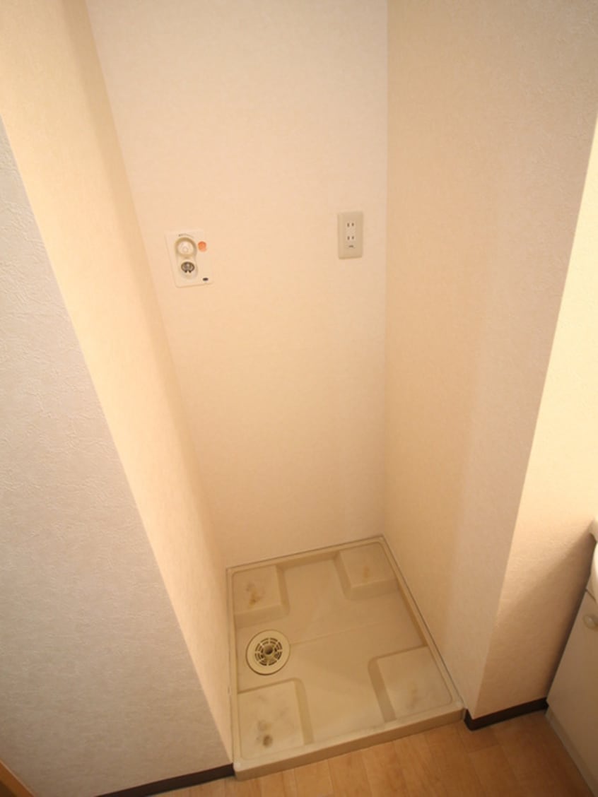 洗濯機置場 ＹＯＵＲＳ