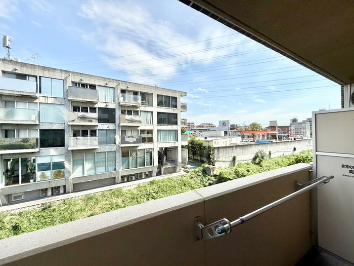 室内からの展望 プレアデス千里山田