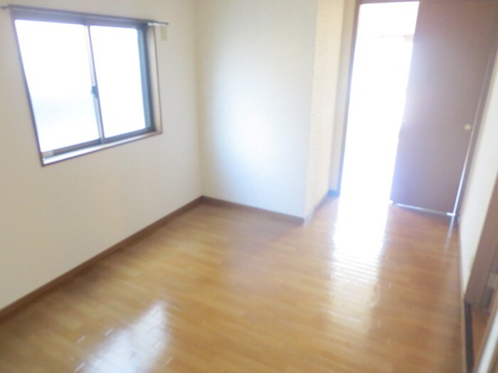 居室 ヴィヴィッド