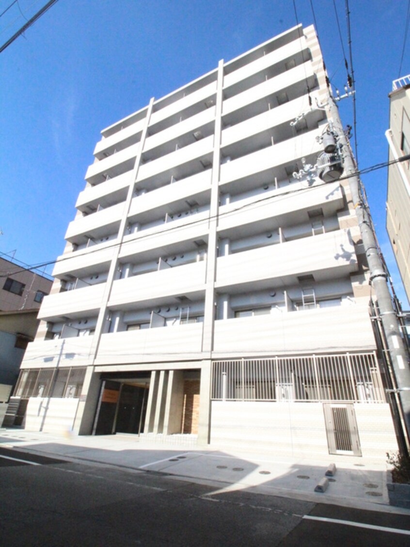外観写真 ﾌｧｰｽﾄﾌｨｵｰﾚ三宮EAST(104)