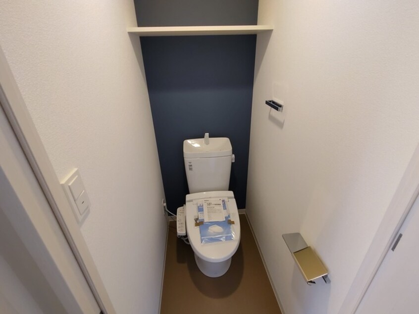 トイレ ｱﾄﾞﾊﾞﾝｽ江坂東ﾃﾞﾊﾟｰﾙ(1006)