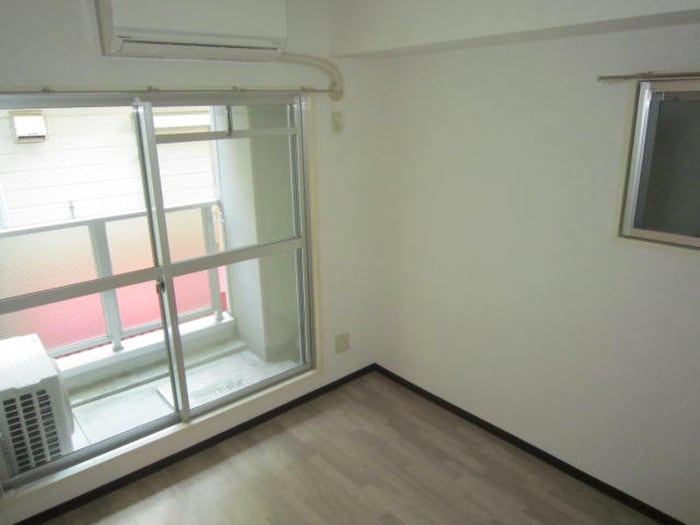 居室 新井マンション