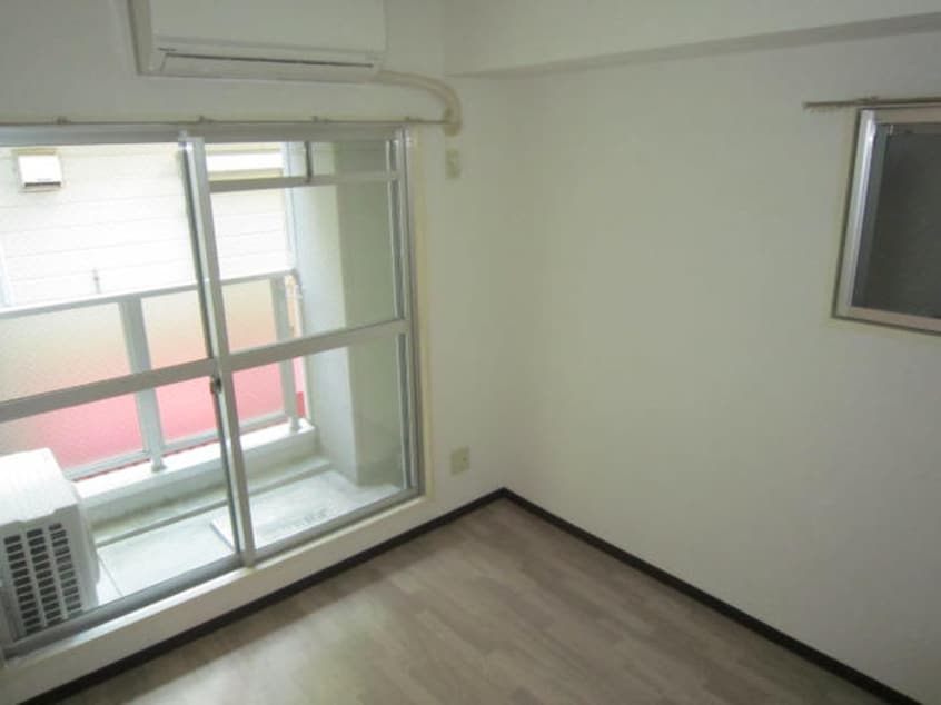 居室 新井マンション