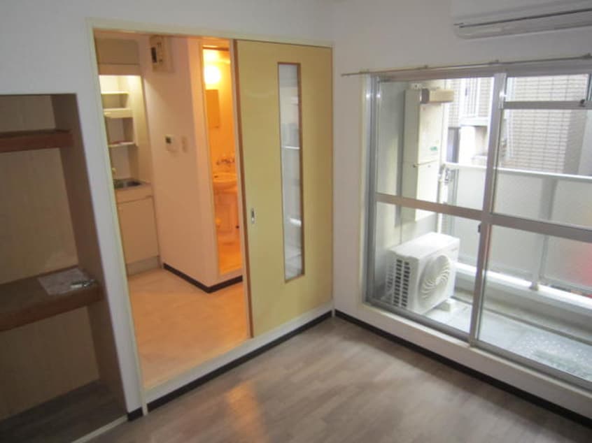 居室 新井マンション