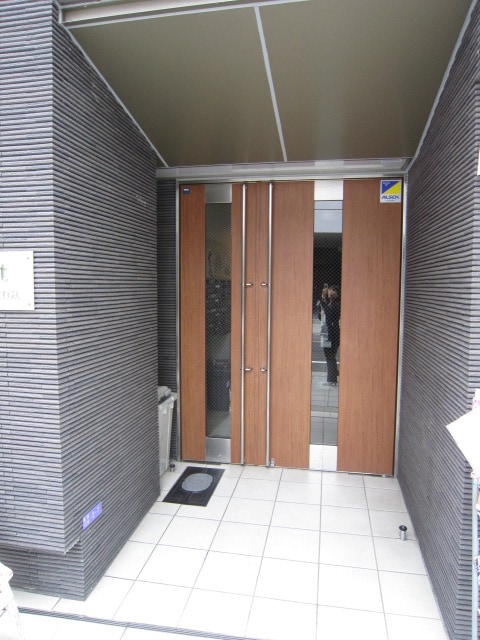 エントランス部分 D-Rest Nakanoshima